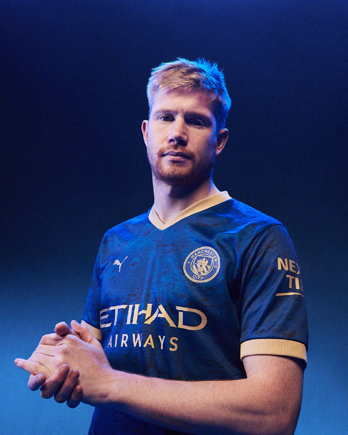 记者：德国足协内部有让诺伊尔回归的声音，需要纳帅主动出面