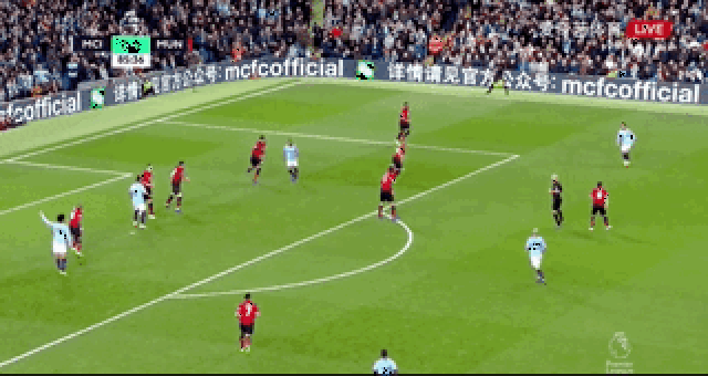 记者：郑智有望接替邵佳一执教青岛西海岸