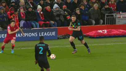 马丁内斯：输球能让球队成长；球员受伤或停赛就不会留在集训