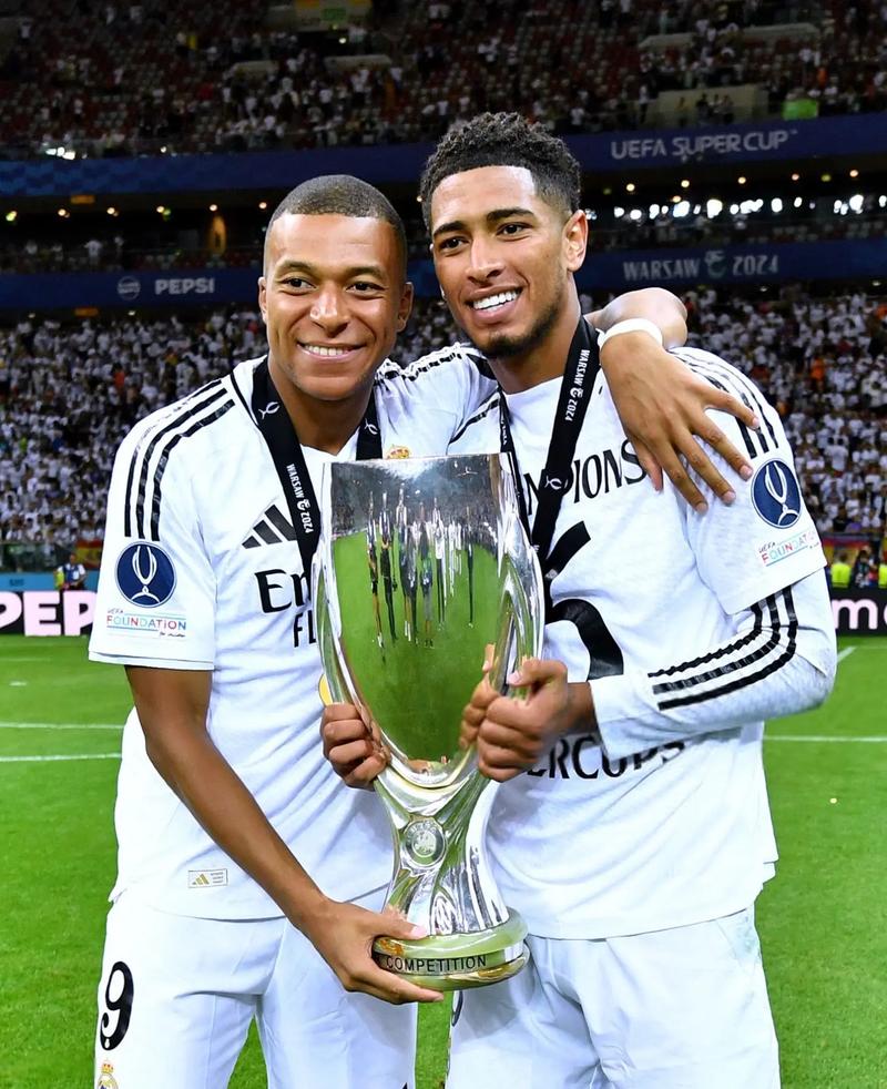 王曼昱击败帕瓦德，梁靖崑被勒布伦逆转，没把握住局点